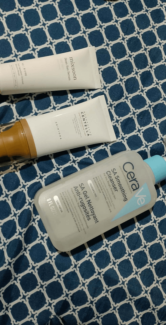 CeraVe - SA Smoothing Cleanser