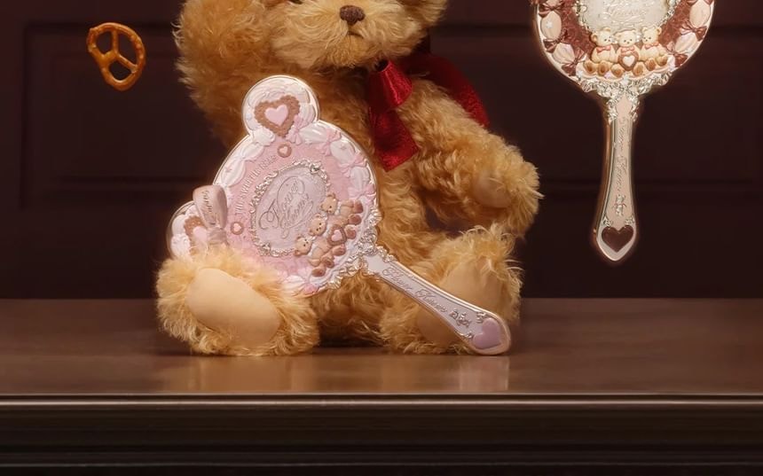 Flower Knows - The Sweetie Bear Hand Mirror - 3 Colors (Creamy Pink - 1pcs)