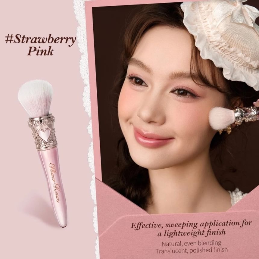 Flower Knows - The Sweetie Bear Rounded Blush Brush - 2 Colors (Strawberry Pink - 1pcs)