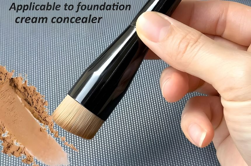 Stroke of Beauty - Angled Foundation Brush