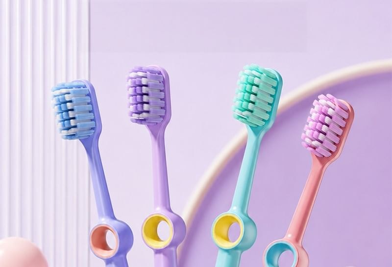 Miumi - Set Of 2: Multilevel Soft Bristled Toothbrush