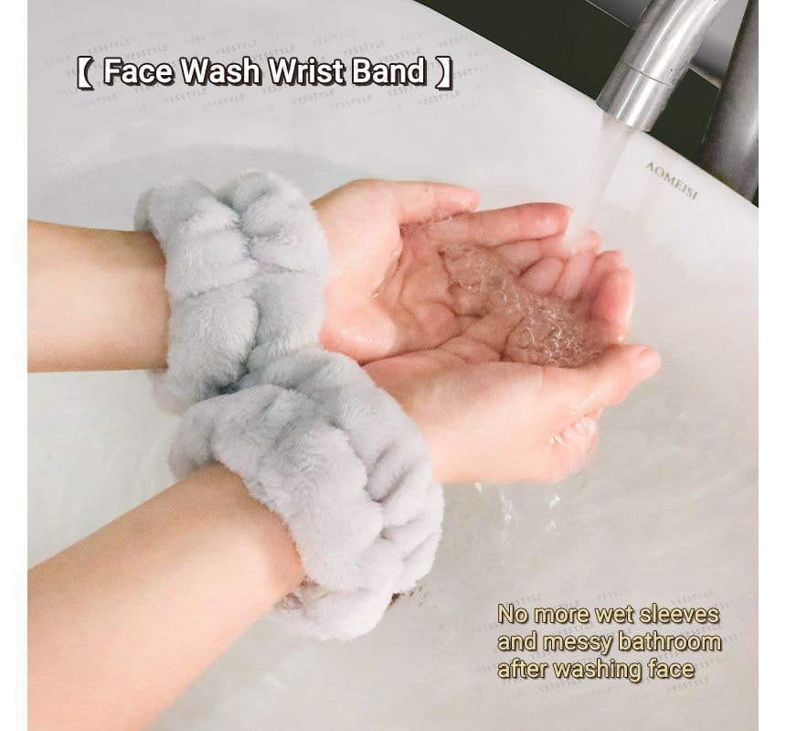 NEJA - Set of 2: Coral Fleece Face Wash Wrist Band
