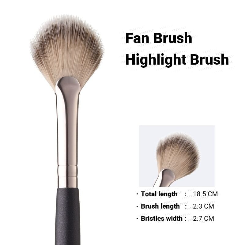 Choyu - Blush Brush / Fan Brush
