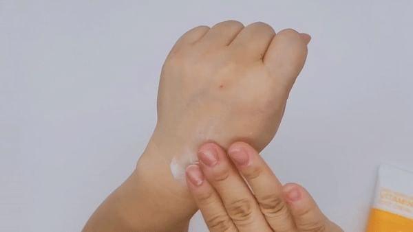 LEBELAGE - Daily Moisturizing Foot Cream - 3 Types (Vitamin)